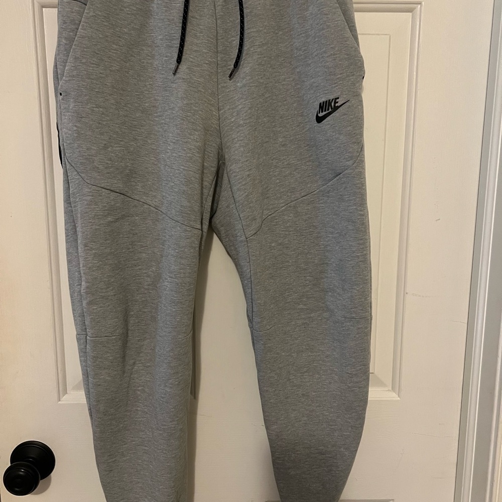 Nike Heather Gray Joggers